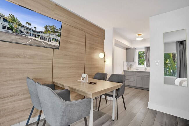 Foto del edificio - 3621 N Ocean Blvd