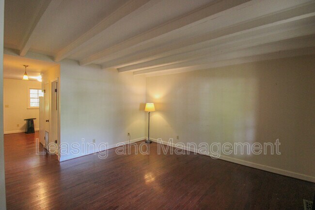 Foto del edificio - 1685 Pinckney Park Dr