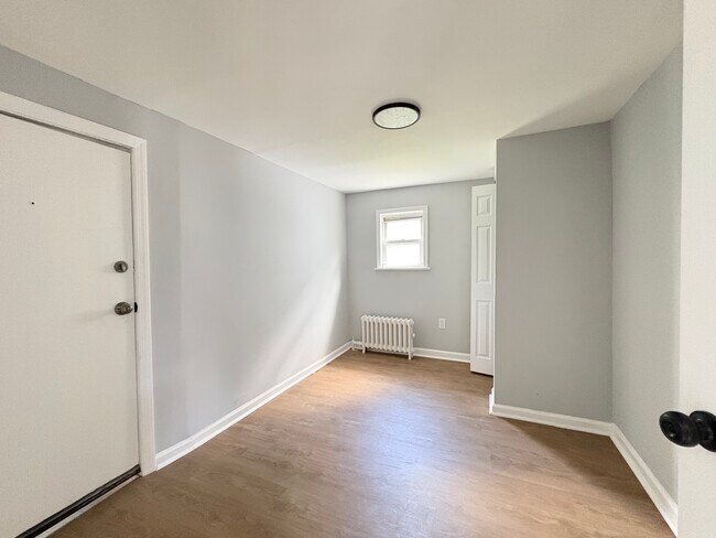 Foto del edificio - 448 Springdale Ave