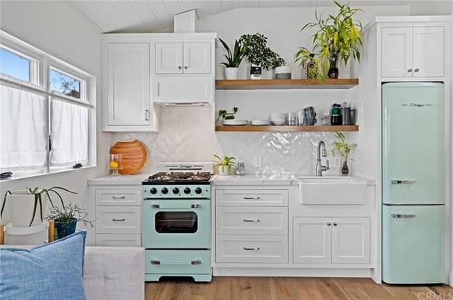 Building Photo - 489 Jasmine St