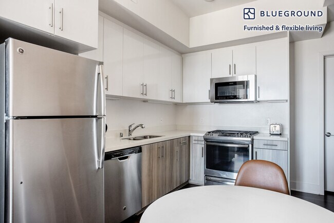 Foto del edificio - 3644 Overland Ave