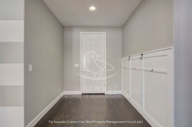 Foto del edificio - Offering a 6 Month Lease | 4 Bedroom 3 Bathroom Plumas Lake Beauty!
