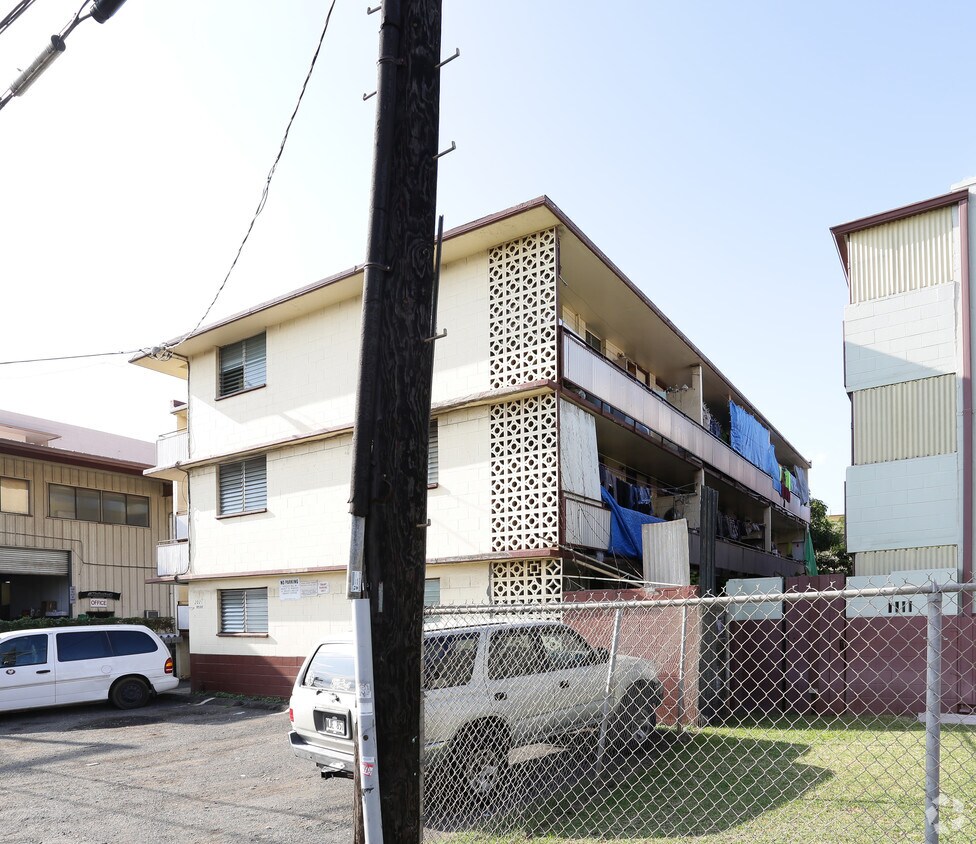 Foto del edificio - 2021 Wilcox Ln