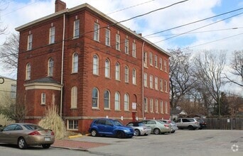 Building Photo - 107 N Morris St