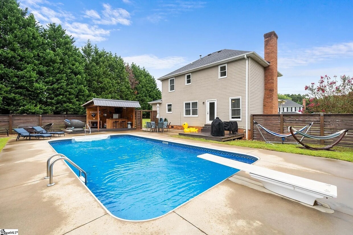 200 Briggs Dr, Easley, SC 29642 House Rental in Easley, SC