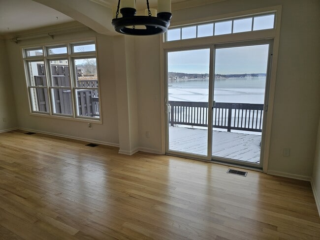 Building Photo - 74 Bertrand Island Rd