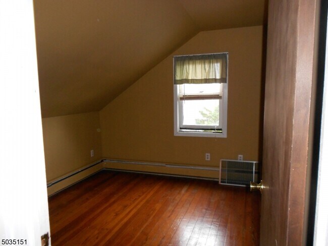 Foto del edificio - 1936 Washington Valley Rd