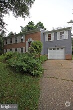 Building Photo - 5021 Hayload Ct