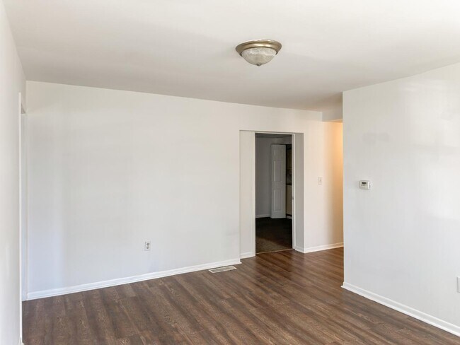 Photo - 14 N River St Apartment