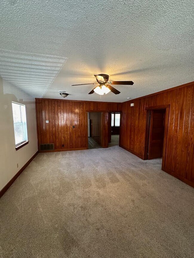 Foto del edificio - 324 Michael Cir