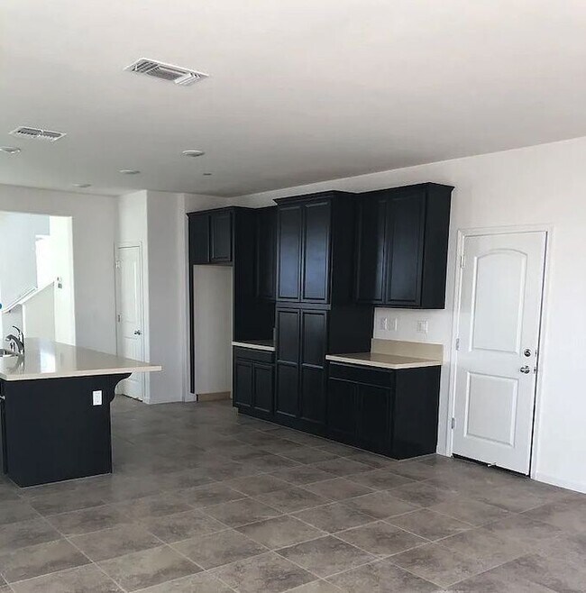 Foto del edificio - 2557 Lacey Ann Ave
