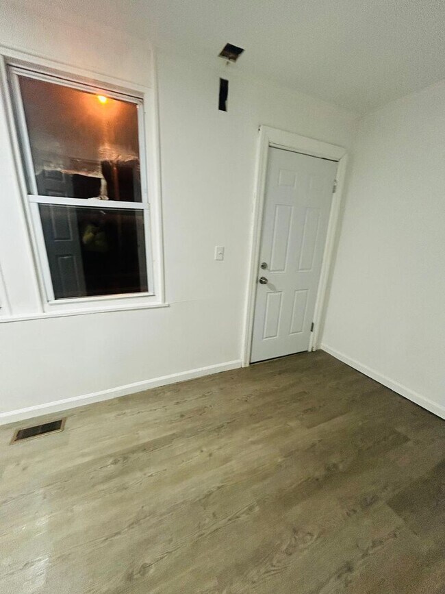 Foto del edificio - 118 County Rd