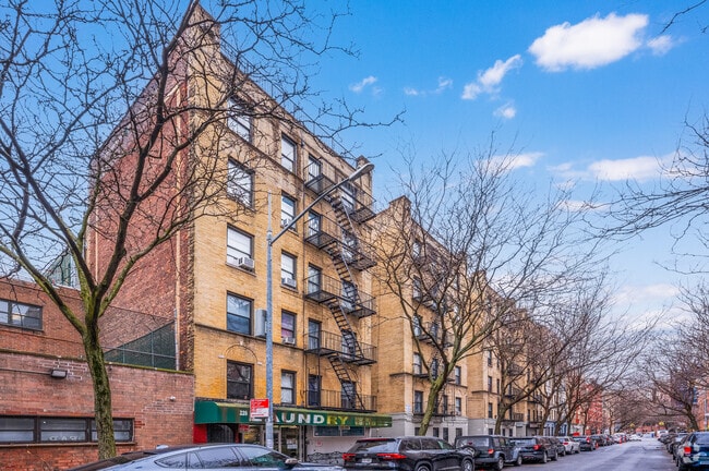 Building Photo - 230 W 147th St