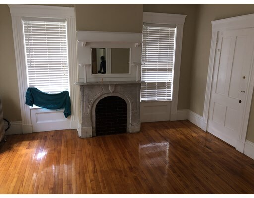 Building Photo - 1 Congress St