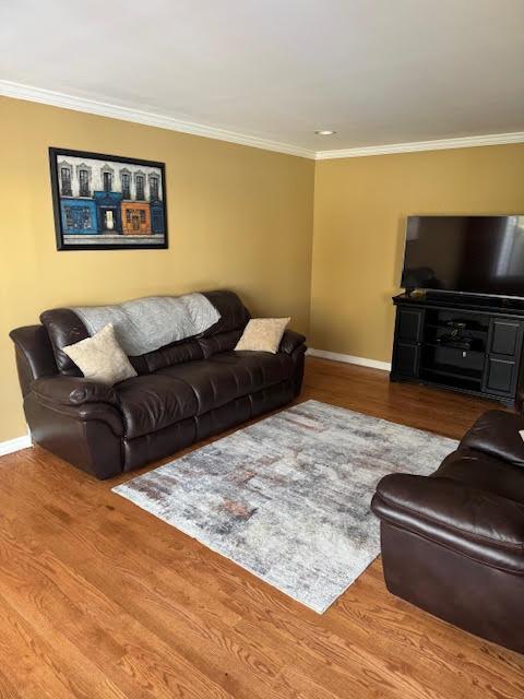 Building Photo - 221 Springmeadow Dr