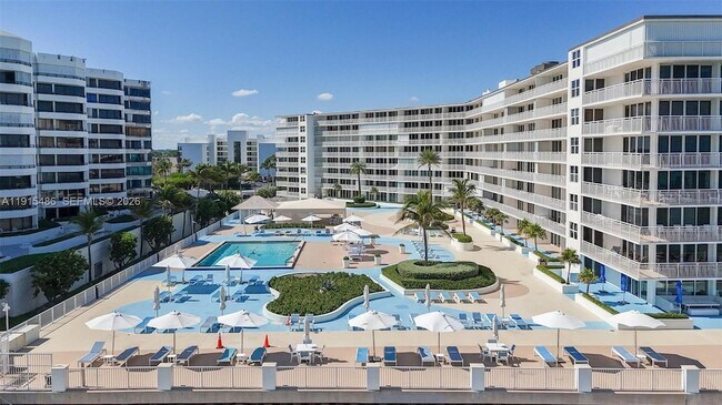 Foto del edificio - 3546 S Ocean Blvd