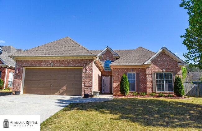 Building Photo - DEPOSIT PENDING! Home in Forest Lakes Avai...