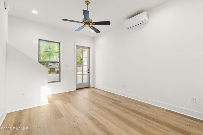 Building Photo - 202 Steiner Oaks