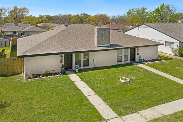 Foto del edificio - 310 Candlewood Pl