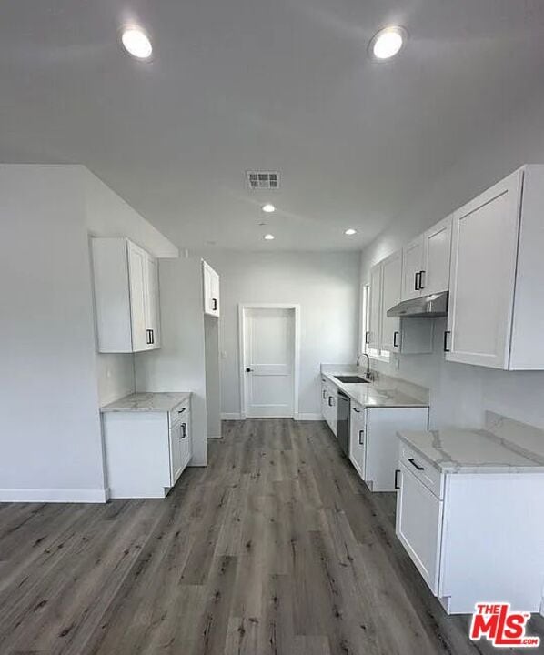 Foto del edificio - 6829 Bellaire Ave