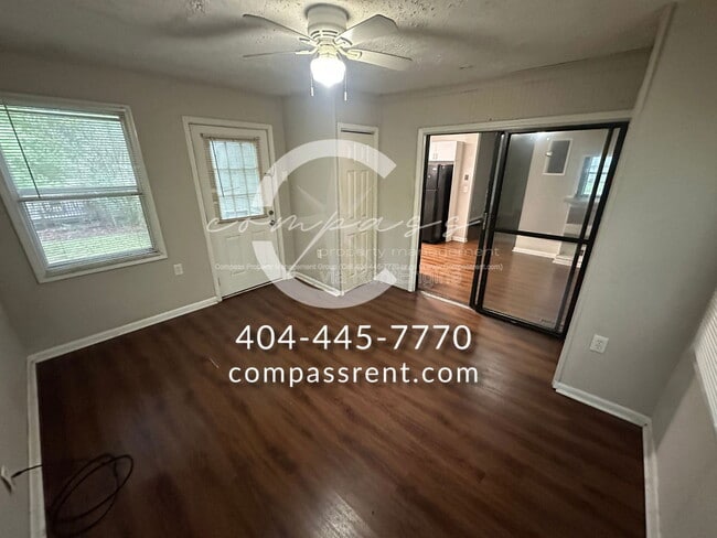 Foto del edificio - 3841 Bentley Dr