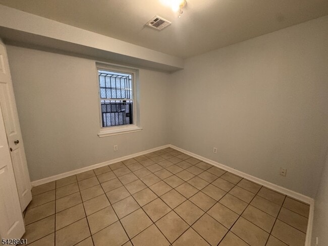 Building Photo - 807 S 14th St