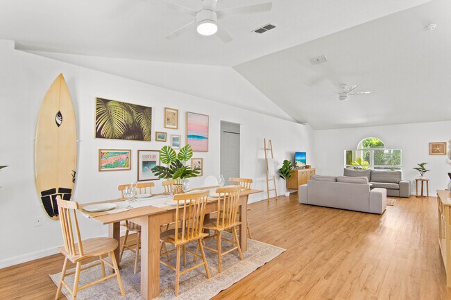 Foto del edificio - 2470 Compass Pointe Dr