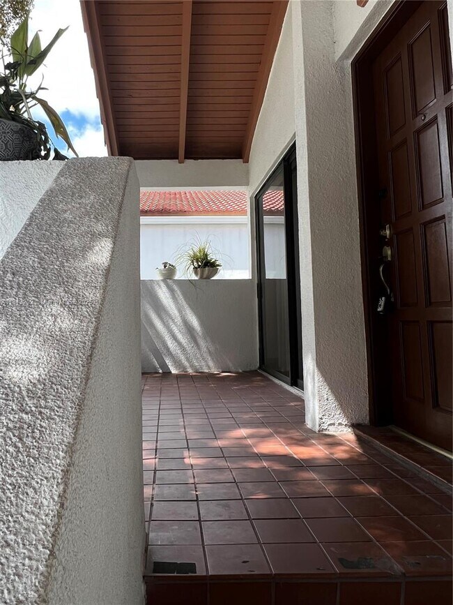 Foto del edificio - 7500 SW 153rd Ct