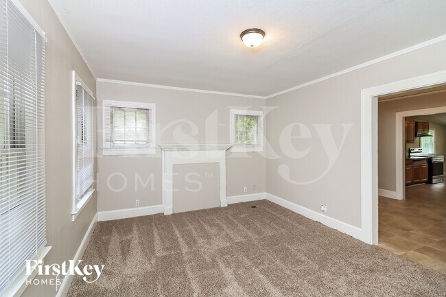 Foto del edificio - 2641 Sylvan Rd