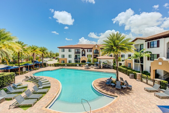 Building Photo - Atlantico at Kendall