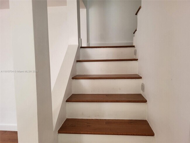 Foto del edificio - 660 86th St
