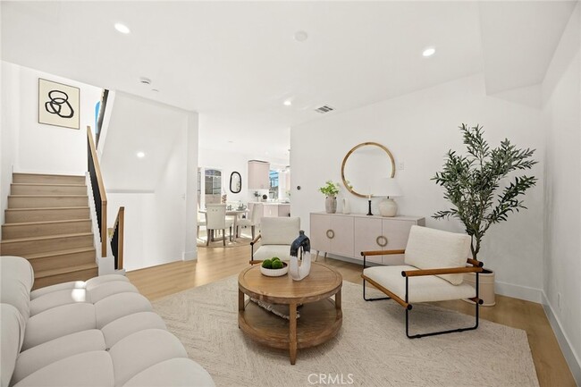 Foto del edificio - 905 Sunset Blvd