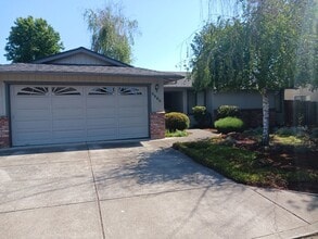 Building Photo - 3550 Michael Park Dr