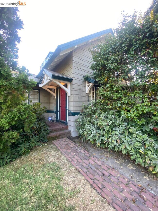 Foto del edificio - 5467 Shafter Ave