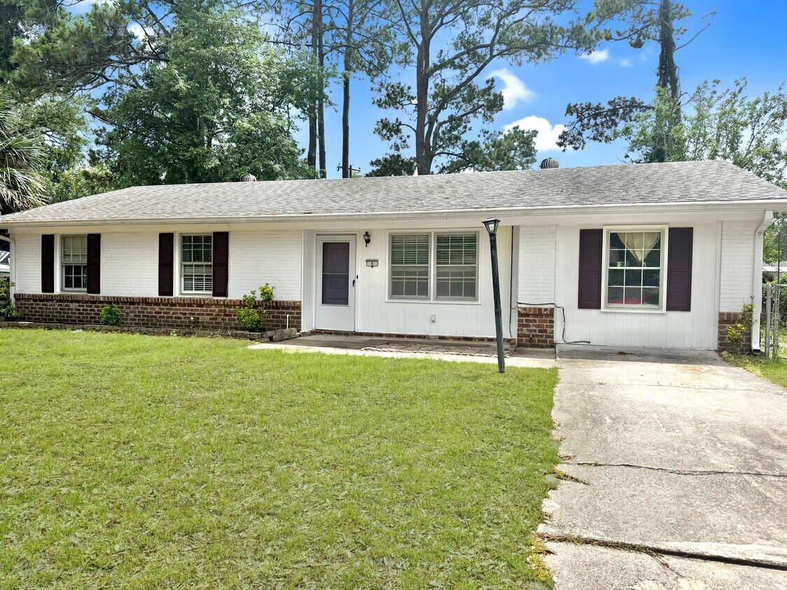 Foto principal - 3 bedroom Home on Wilmington Island in Sav...