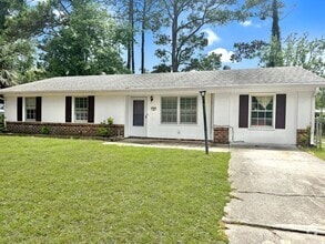 Building Photo - 5 Ossabaw Rd