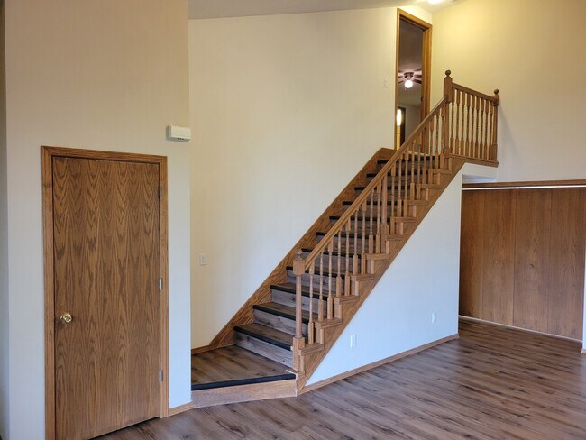 Building Photo - 13 Century Court