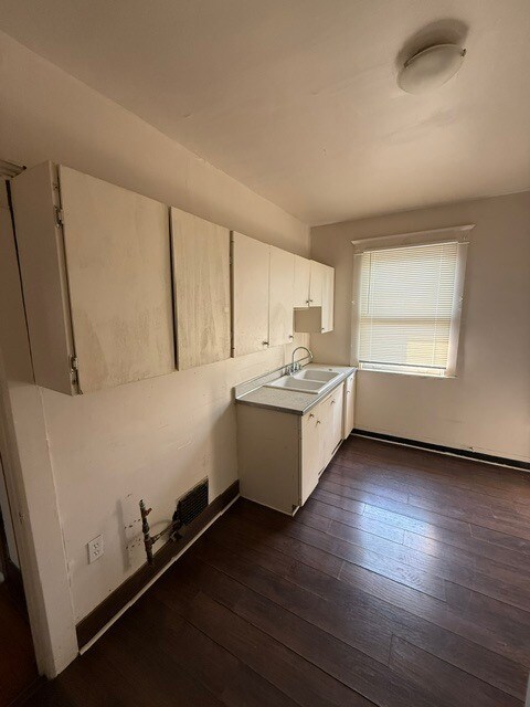 Foto del edificio - 4489 Seminole St