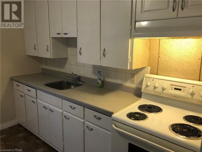Building Photo - Welcome to Unit B -1269 Clonsilla Ave.