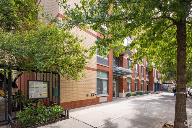 Building Photo - Pleasant Garden Apartments