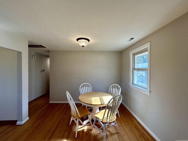 Building Photo - 348 Kempsville Rd
