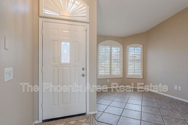 Building Photo - 4615 E Jaeger Rd