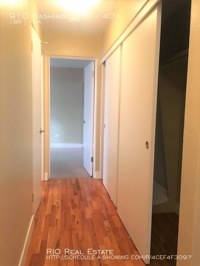 Foto del edificio - 910 N Washington St