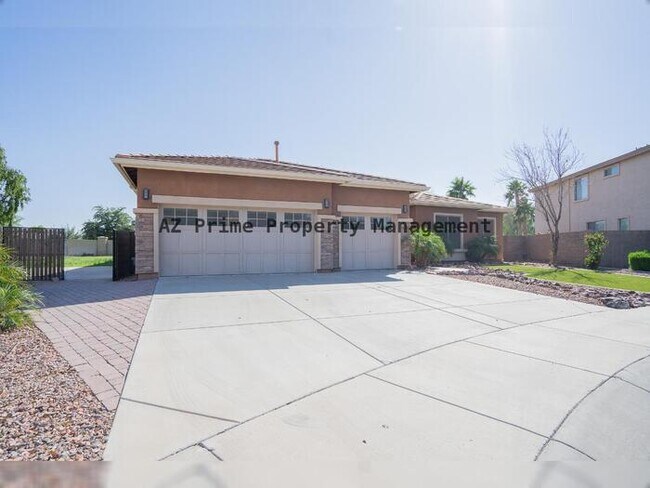 Building Photo - 4702 N 151st Dr