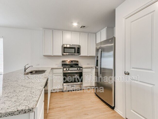 Foto del edificio - 3311 NW 148th St