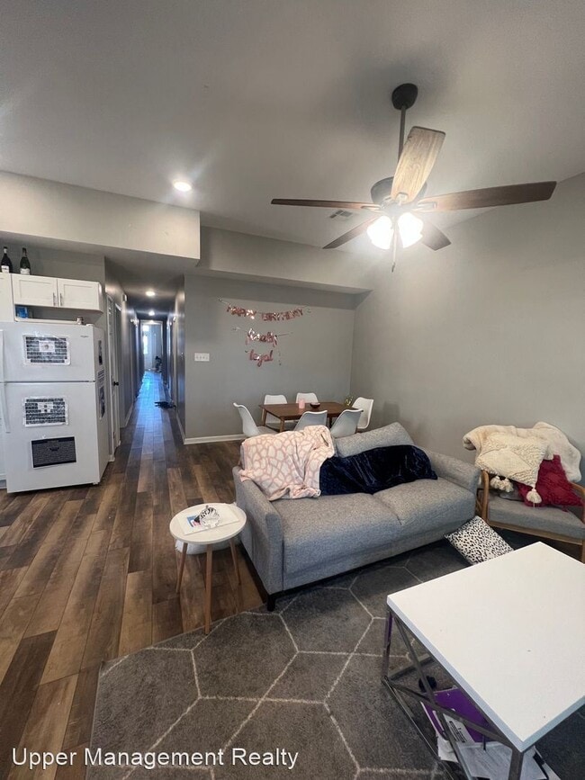 Building Photo - 4 br, 2.5 bath Apartment - 7522 Burthe Str...