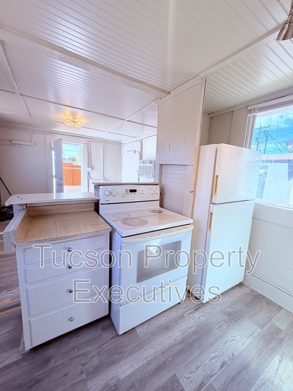 Building Photo - 234 E 32nd St