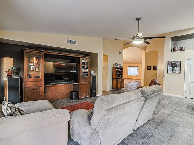 Building Photo - 17592 W Copper Ridge Dr