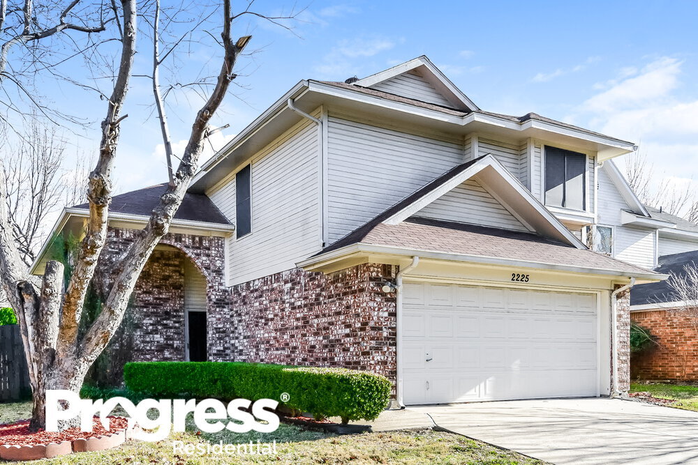 Foto principal - 2225 Turf Club Dr