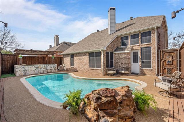 Building Photo - 2433 Mallard Dr